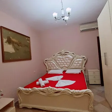 Apartment Apartment-center In *